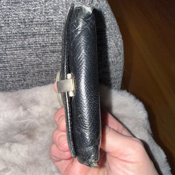 Bulgari Black Leather Clutch with Silver Snap clip for front closure. - Picture 11 of 11